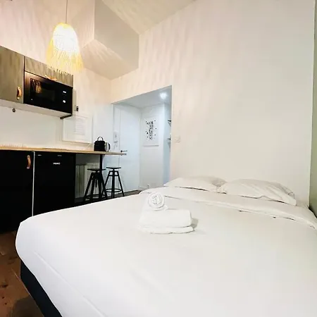 Apartman Charite 2 - - Bellecour